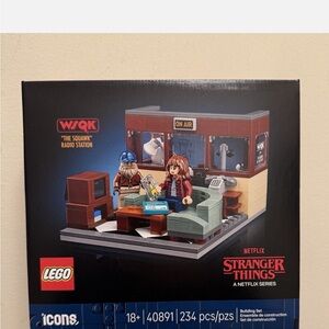 Stranger Things GWP 

Sealed set 

Lego